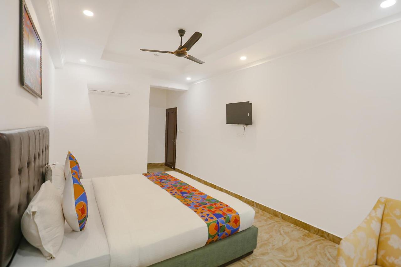 Fabexpress Taj Residency Near Yashobhoomi Convention Centre Hotel Delhi  Exterior photo
