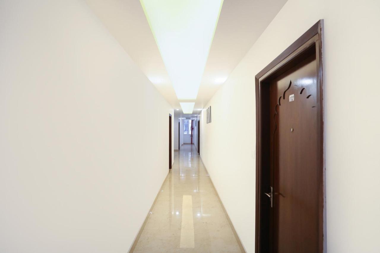 Fabexpress Taj Residency Near Yashobhoomi Convention Centre Hotel Delhi  Exterior photo
